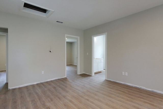 3 Williams St 2, Pepperell, MA 01463