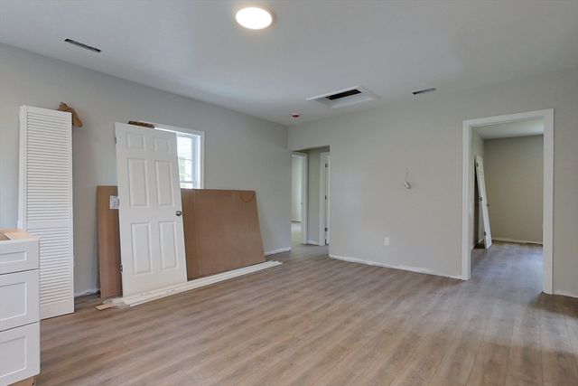 3 Williams St 2, Pepperell, MA 01463