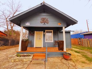 1046 Rivas St, San Antonio, TX 78207