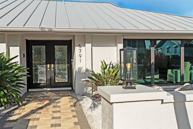 5791 WESTSHORE DRIVE, New Port Richey, FL 34652