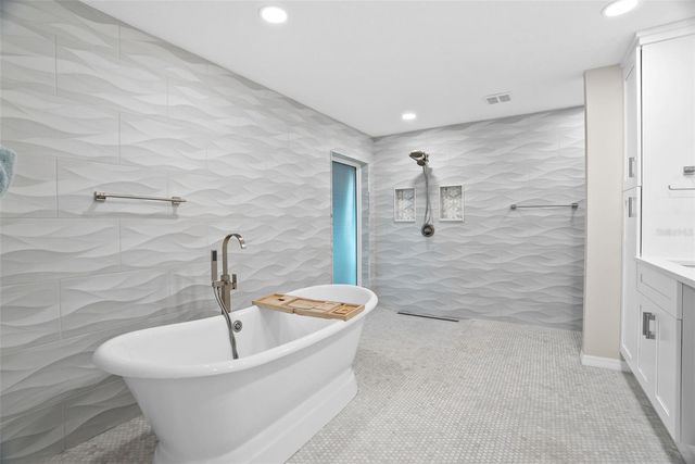 5791 WESTSHORE DRIVE, New Port Richey, FL 34652