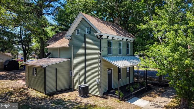 14 E SEWELL ST, Felton, DE 19943