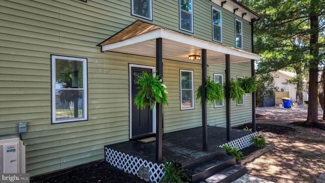14 E SEWELL ST, Felton, DE 19943