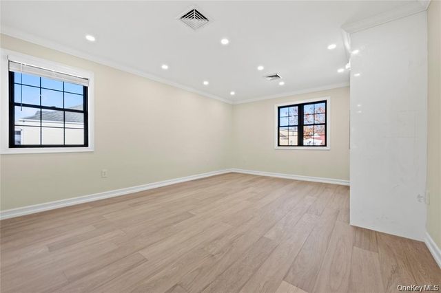 7662 174th Street, Fresh Meadows, NY 11366
