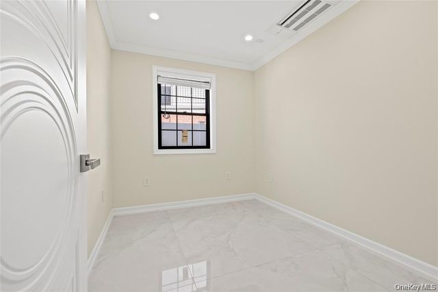 7662 174th Street, Fresh Meadows, NY 11366