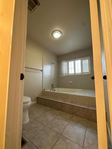 5013 Gadwall Cir, Stockton, CA 95207