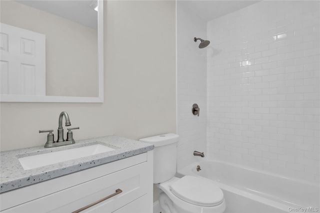 43 Penny Drive, Calverton, NY 11933