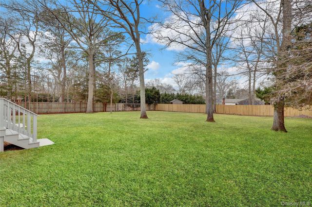 43 Penny Drive, Calverton, NY 11933