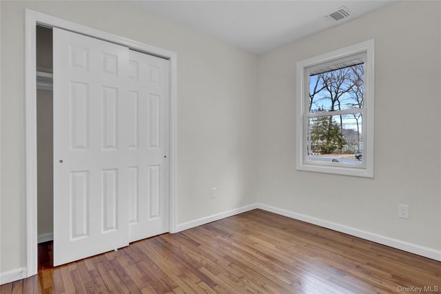 43 Penny Drive, Calverton, NY 11933