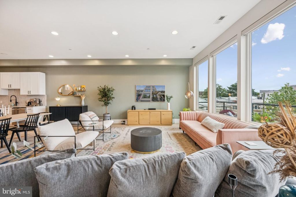 1316 SHEPHERD ST NW #4, Washington, DC 20011