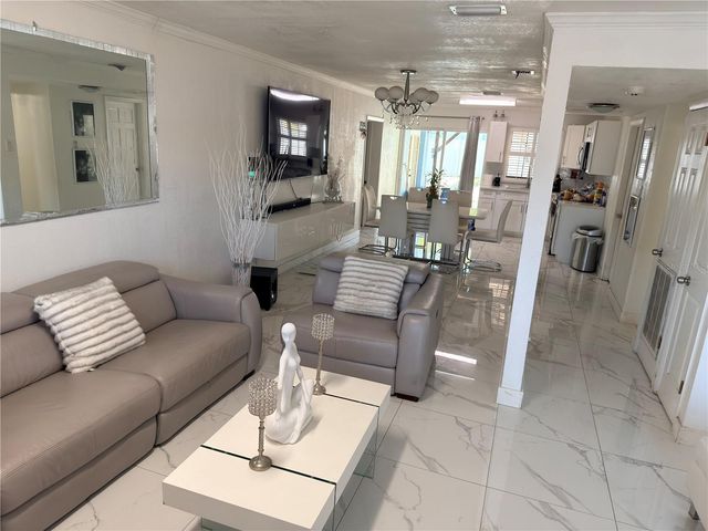 3107 W OSBORNE AVENUE, Tampa, FL 33614