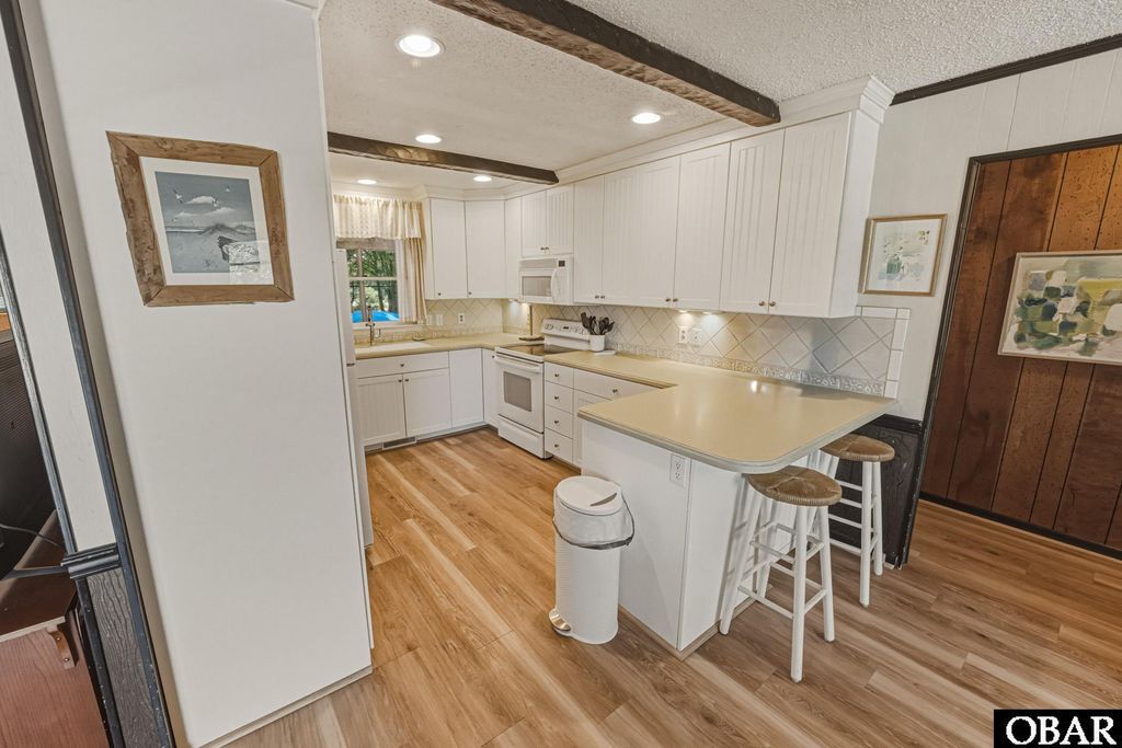 Image 20 of property listing at 4236 Seascape Drive, Kitty Hawk, NC 27949