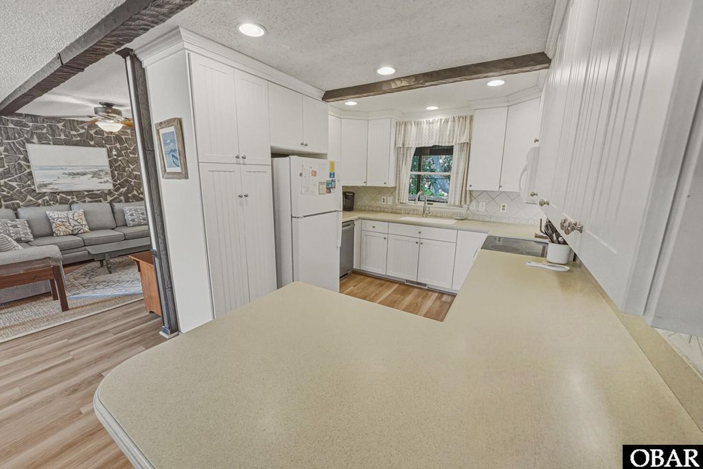 Image 22 of property listing at 4236 Seascape Drive, Kitty Hawk, NC 27949