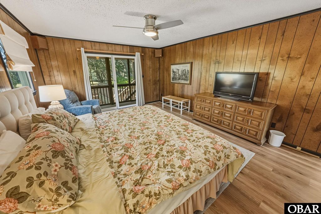 Image 31 of property listing at 4236 Seascape Drive, Kitty Hawk, NC 27949