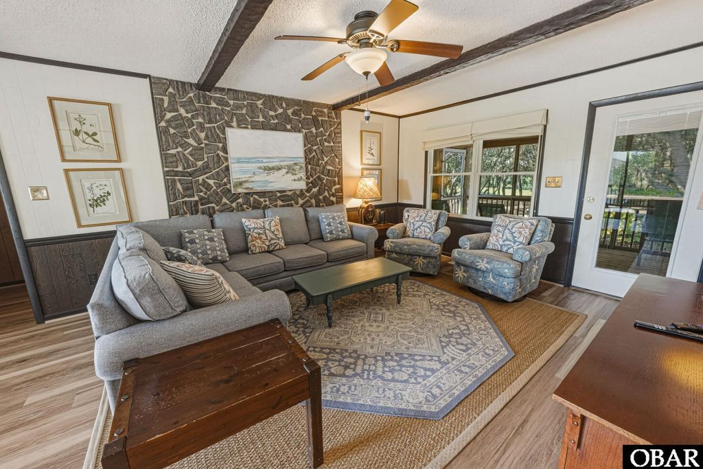 Image 7 of property listing at 4236 Seascape Drive, Kitty Hawk, NC 27949