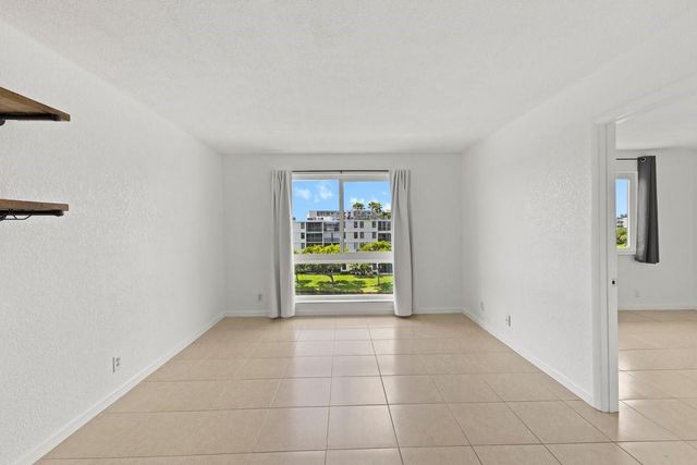 2106 S Cypress Bend Drive 506, Pompano Beach, FL 33069