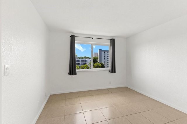 2106 S Cypress Bend Drive 506, Pompano Beach, FL 33069
