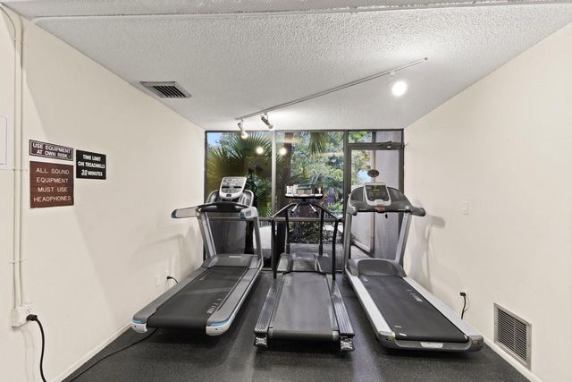 2106 S Cypress Bend Drive 506, Pompano Beach, FL 33069
