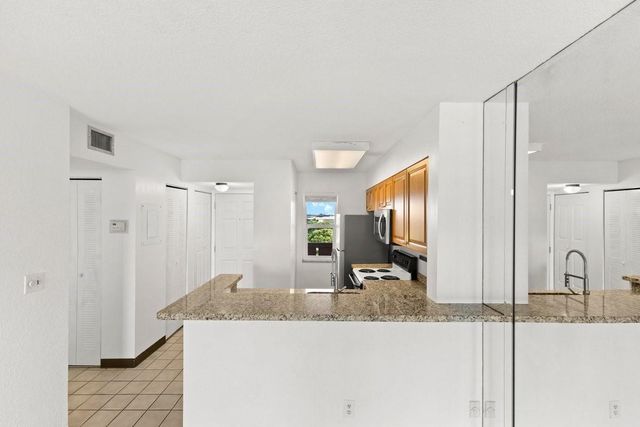 2106 S Cypress Bend Drive 506, Pompano Beach, FL 33069