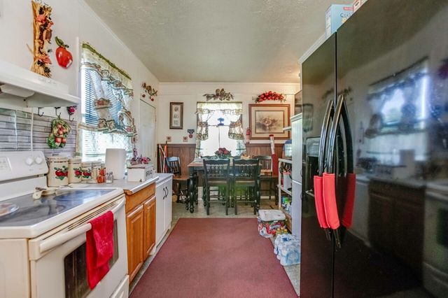 1000 E 2nd St, Hopkinsville, KY 42240