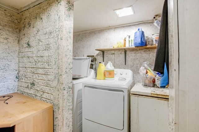 1000 E 2nd St, Hopkinsville, KY 42240