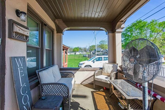 1000 E 2nd St, Hopkinsville, KY 42240