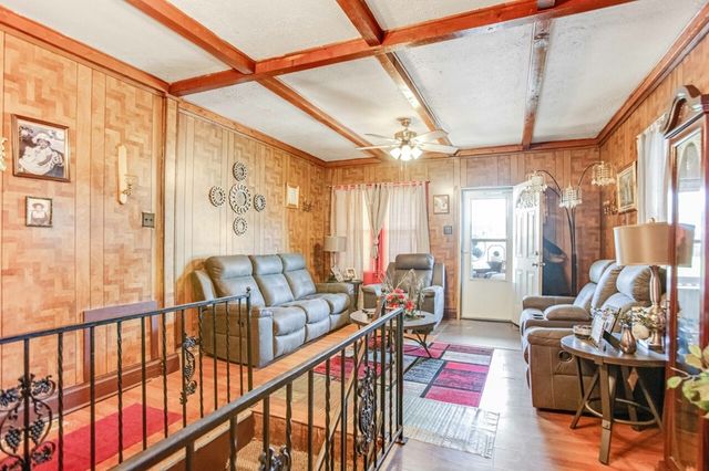 1000 E 2nd St, Hopkinsville, KY 42240