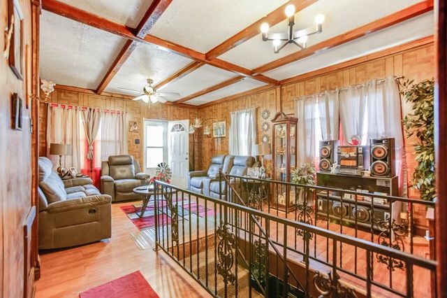 1000 E 2nd St, Hopkinsville, KY 42240