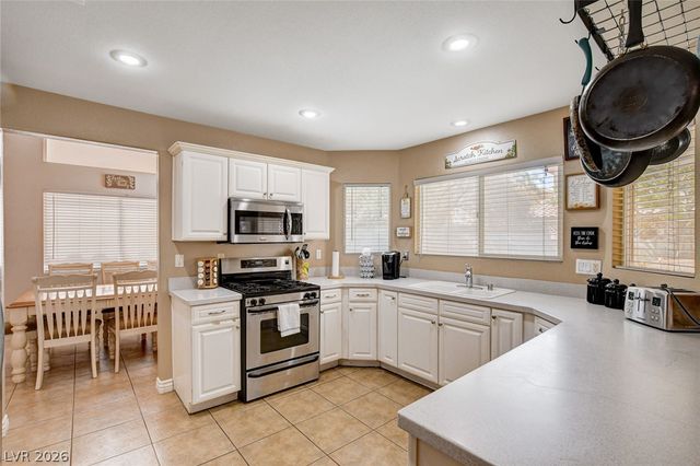 9364 Warm Waters Avenue, Las Vegas, NV 89129
