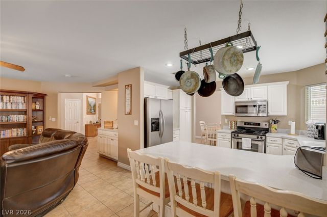 9364 Warm Waters Avenue, Las Vegas, NV 89129