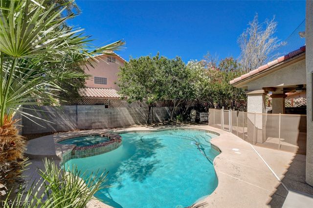 9364 Warm Waters Avenue, Las Vegas, NV 89129