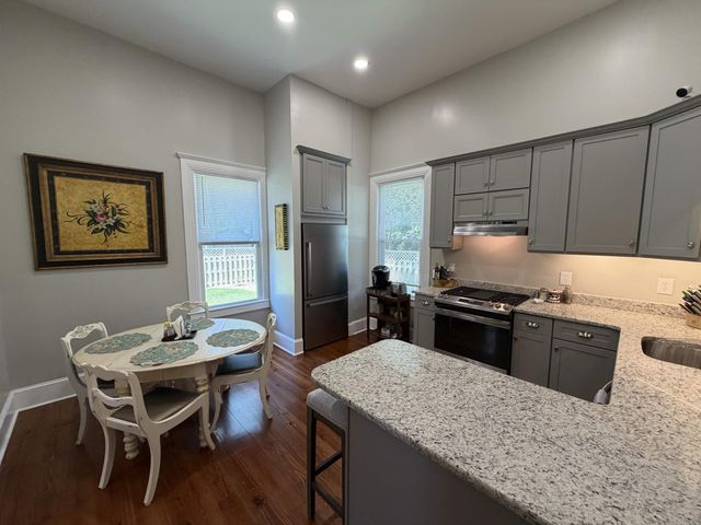 208 N Lafayette Street, Mayesville, SC 29104