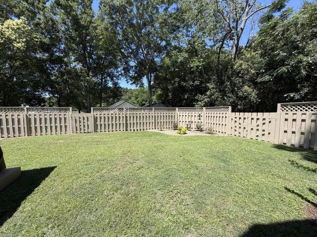 208 N Lafayette Street, Mayesville, SC 29104