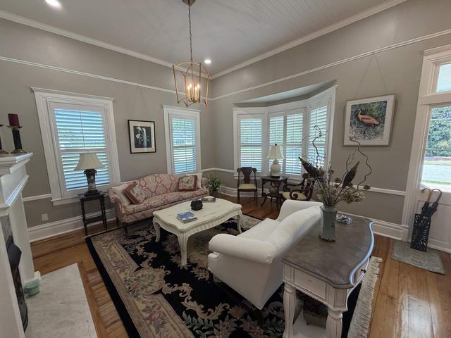 208 N Lafayette Street, Mayesville, SC 29104