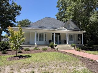 208 N Lafayette Street, Mayesville, SC 29104