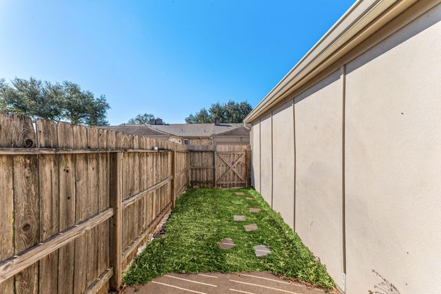 36 Pinehurst Lane, Missouri City, TX 77459