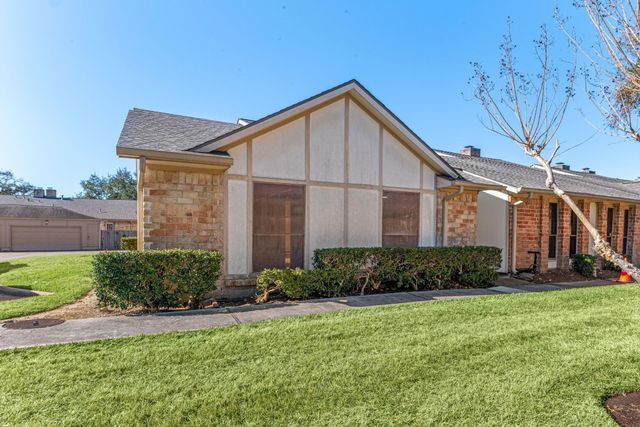 36 Pinehurst Lane, Missouri City, TX 77459