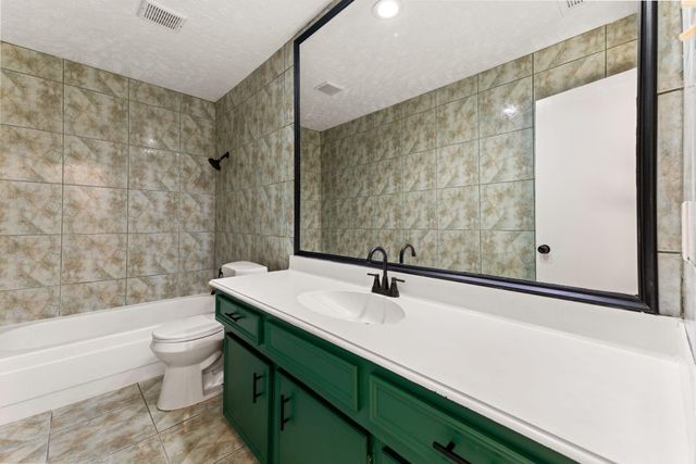 36 Pinehurst Lane, Missouri City, TX 77459