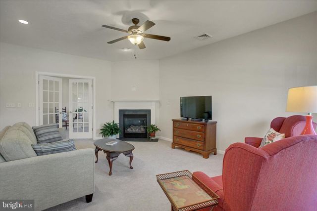 25 COLONIAL COURT, Shippensburg, PA 17257