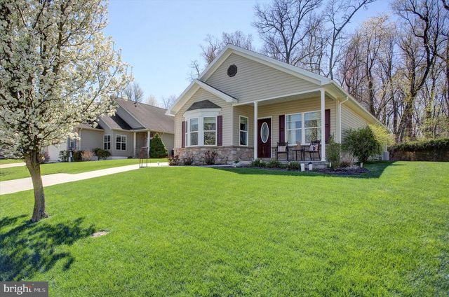 25 COLONIAL COURT, Shippensburg, PA 17257