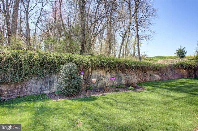 25 COLONIAL COURT, Shippensburg, PA 17257