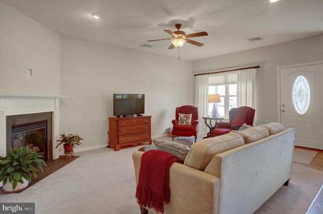 25 COLONIAL COURT, Shippensburg, PA 17257