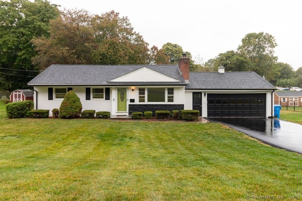 60 Ridge Road, Bristol, CT 06010
