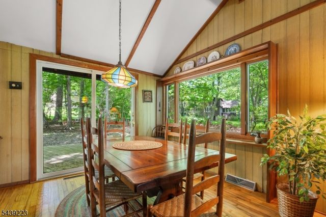 2079 Lakeside Dr, Vernon Twp., NJ 07422