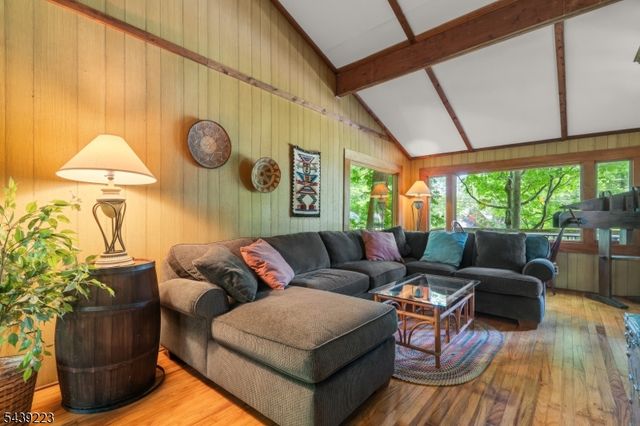 2079 Lakeside Dr, Vernon Twp., NJ 07422
