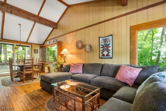 2079 Lakeside Dr, Vernon Twp., NJ 07422