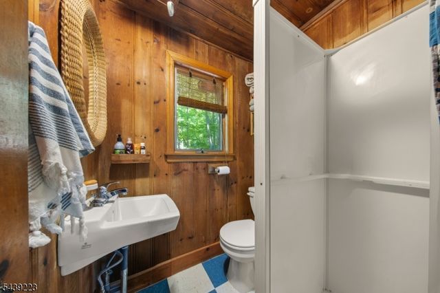 2079 Lakeside Dr, Vernon Twp., NJ 07422