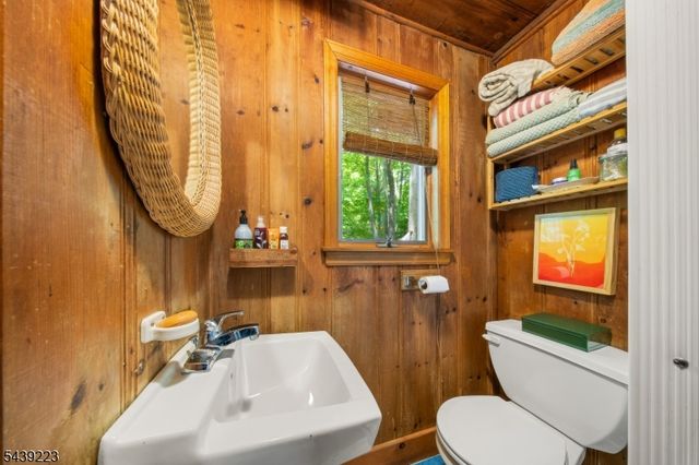 2079 Lakeside Dr, Vernon Twp., NJ 07422