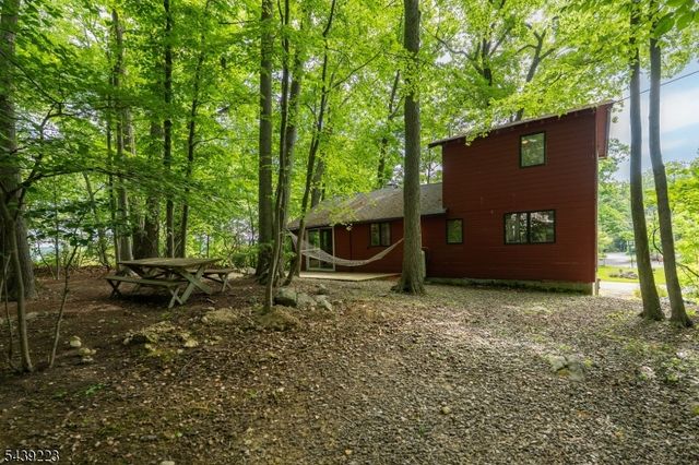 2079 Lakeside Dr, Vernon Twp., NJ 07422