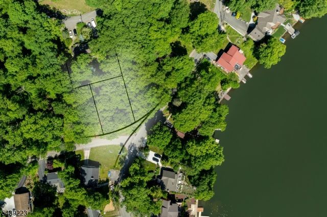 2079 Lakeside Dr, Vernon Twp., NJ 07422